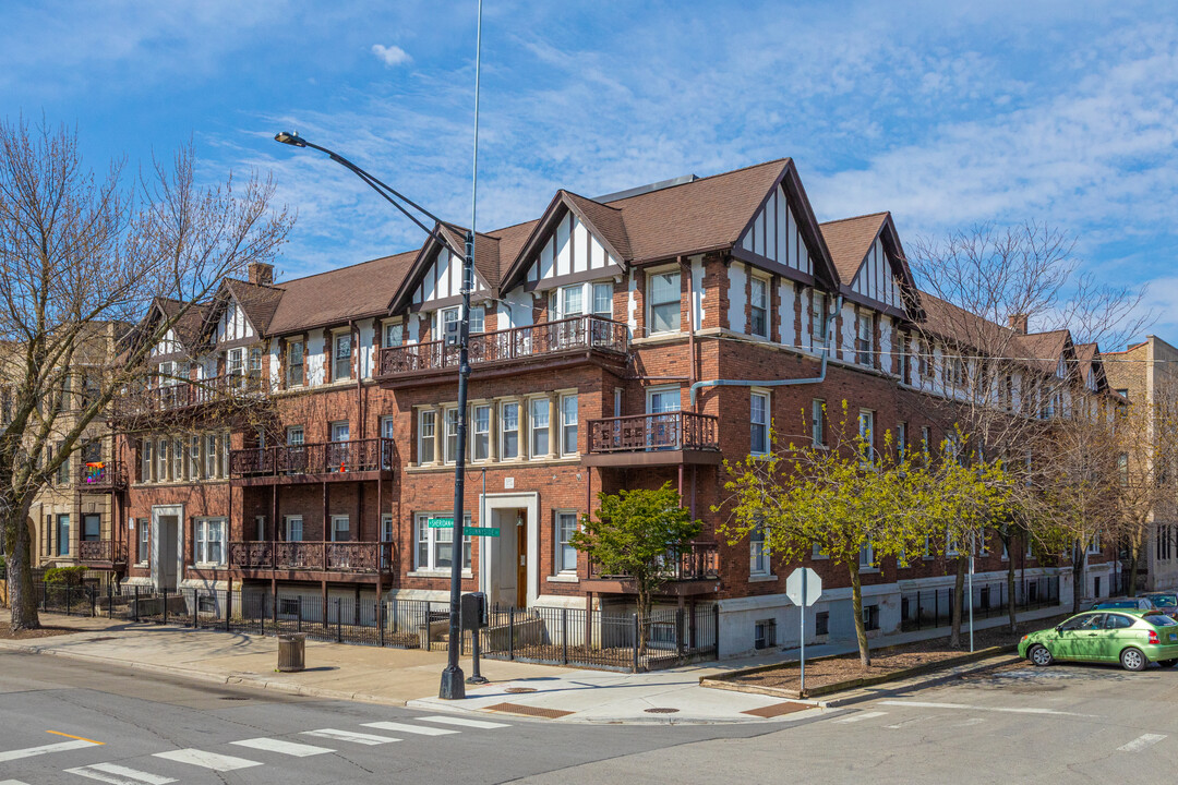 4450 Sheridan Park Apartments in Chicago, IL - Building Photo