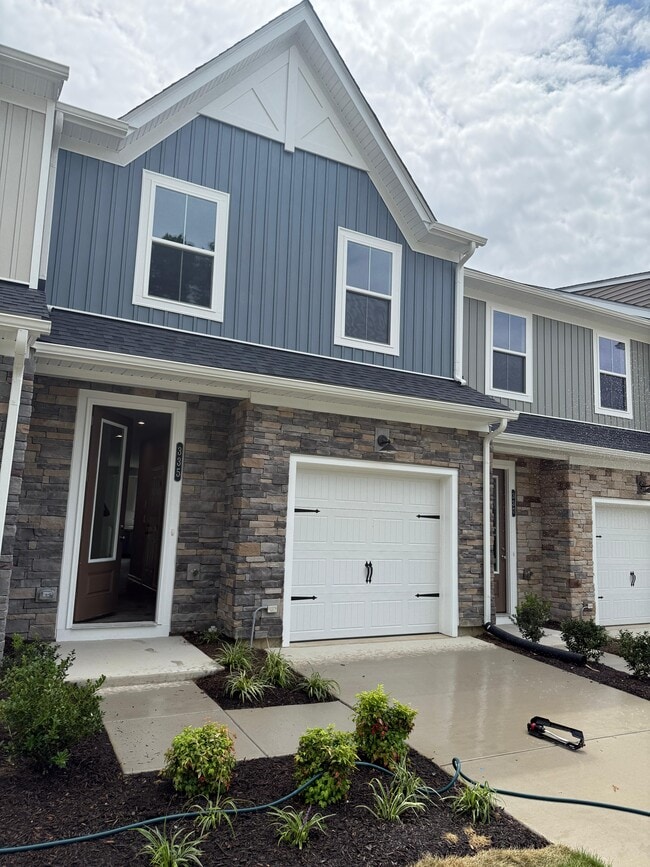 property at 553 McCormick Farm Pl