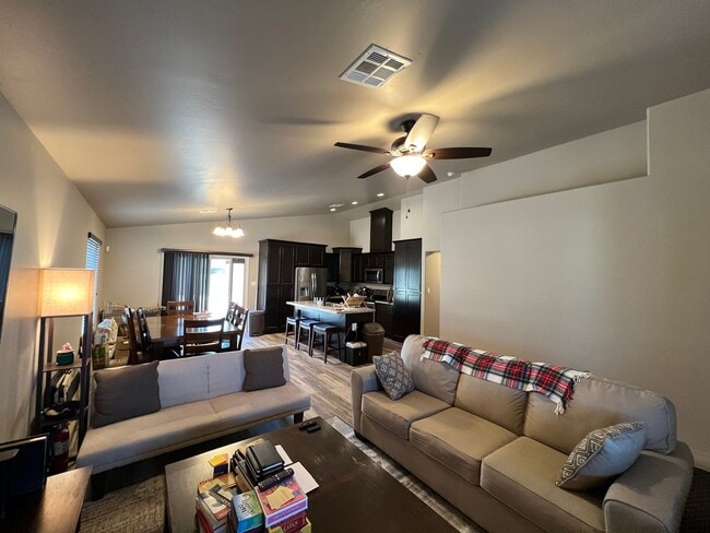 8695 E 34th Ln in Yuma, AZ - Building Photo - Building Photo