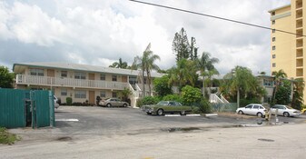 530 NE 20th St in Wilton Manors, FL - Building Photo