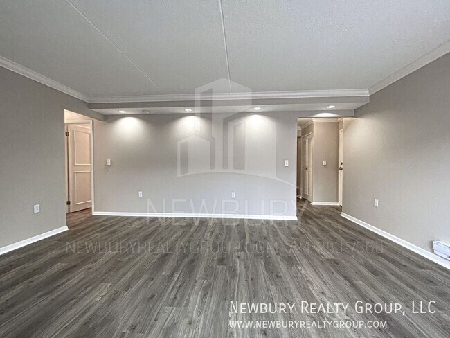 property at 530 N Main St