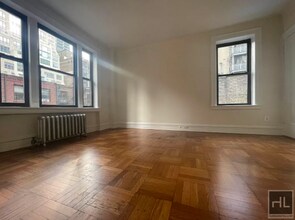 West 55th Street, Unit 5D in New York, NY - Building Photo - Building Photo