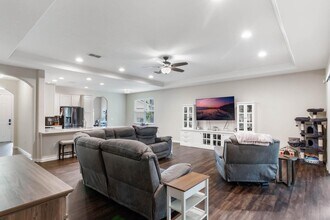 329 Lake Vista Dr in Auburndale, FL - Building Photo - Building Photo