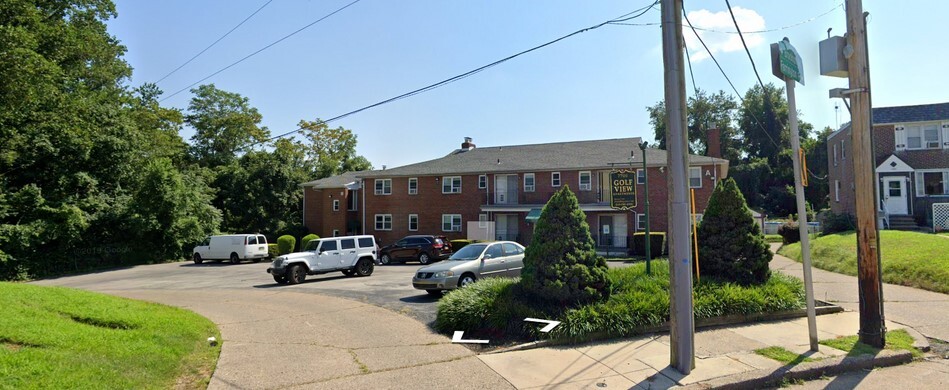 Golf View Apartments in Philadelphia, PA - Building Photo