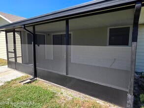 510 Brickell St SE in Palm Bay, FL - Building Photo - Building Photo