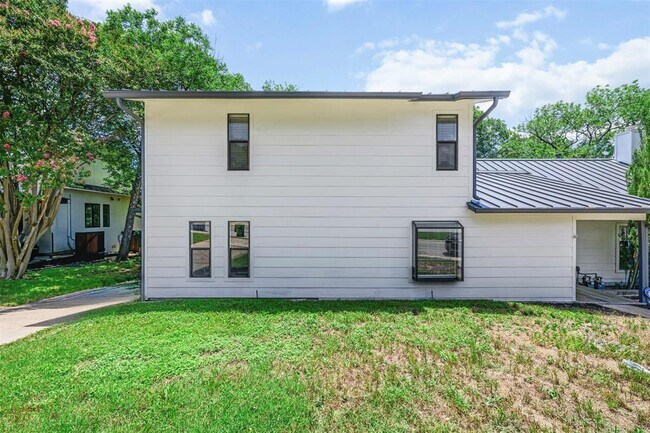 2814 Windsor Rd in Austin, TX - Building Photo - Building Photo