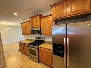 1109 Tuscan Sky Ln, Unit 413 in Henderson, NV - Building Photo - Building Photo