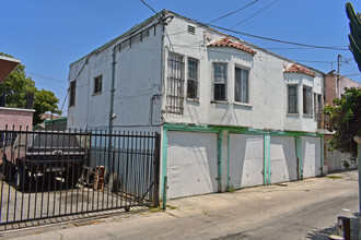 1740 W 62nd St in Los Angeles, CA - Building Photo - Other