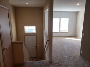 581 Woodson Ln in Gardner, KS - Building Photo - Building Photo