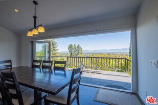 14563 Round Valley Dr in Los Angeles, CA - Building Photo