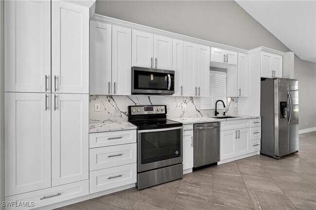 property at 2138 E Crown Pointe Blvd