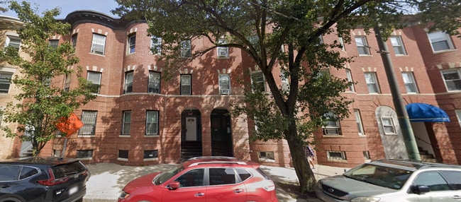 30 S Huntington Ave in Boston, MA - Foto de edificio - Building Photo