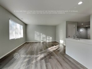 3424 Destination Ave E in Fife, WA - Building Photo - Building Photo