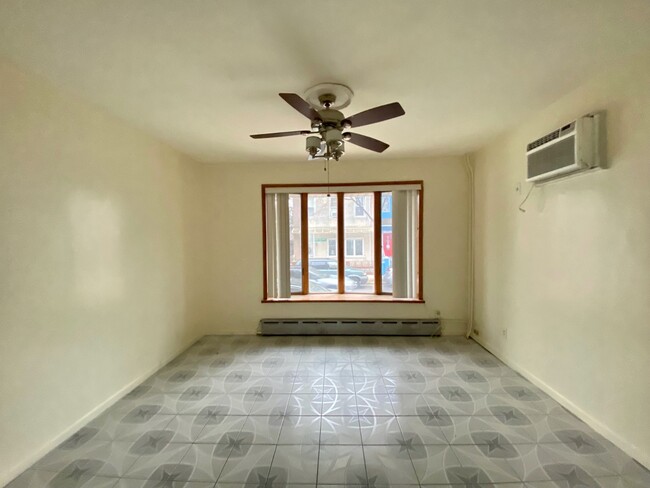 6149 56th Rd-Unit -1 in Queens, NY - Building Photo - Building Photo