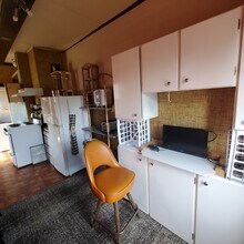 3829 SE Washington St, Unit A in Portland, OR - Building Photo - Building Photo