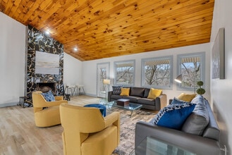 429 Clove Rd in Monroe, NY - Building Photo - Building Photo