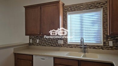 1126 E Mt Shibell Dr in Sahuarita, AZ - Foto de edificio - Building Photo