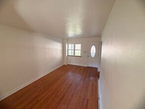 4861 Bull Creek Rd in Tarentum, PA - Building Photo - Building Photo