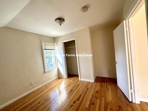 185 Beacon St, Unit 3 in Somerville, MA - Foto de edificio - Building Photo