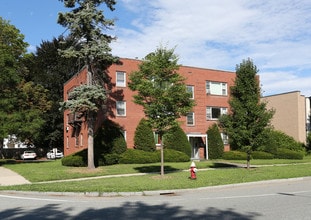 59 Broad St in Westfield, MA - Foto de edificio - Building Photo