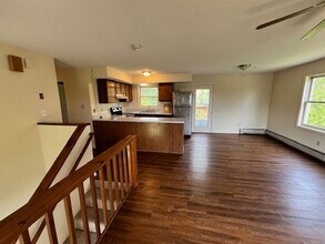 146 Old Amherst Rd in Sunderland, MA - Building Photo - Building Photo