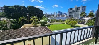 1054 Green St in Honolulu, HI - Building Photo