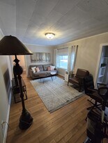 332 Broadway in Bangor, ME - Building Photo