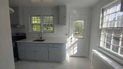 62 Euclid Ave in Stamford, CT - Building Photo - Building Photo