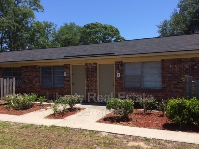 116 Mattie St in Hinesville, GA - Building Photo
