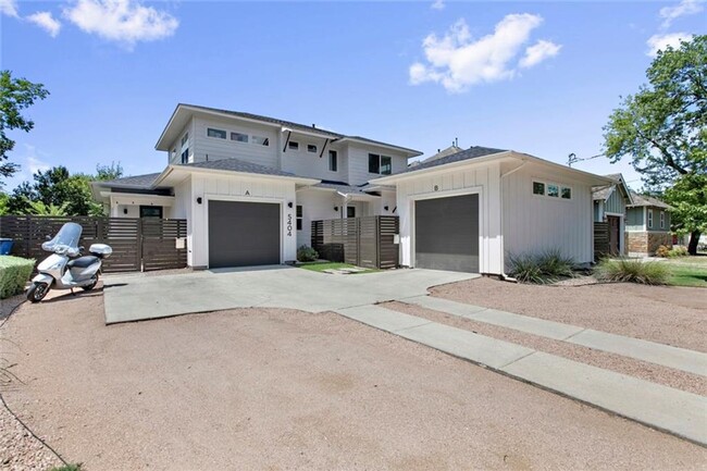 5404 Bennett Ave in Austin, TX - Building Photo - Building Photo