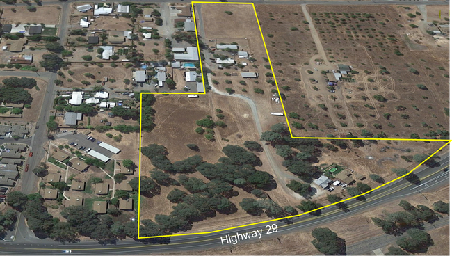 5860-5880 Live Oak Dr in Kelseyville, CA - Foto de edificio - Building Photo