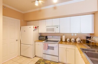 11710 St Andrews Place-Unit -103 in Wellington, FL - Building Photo - Building Photo