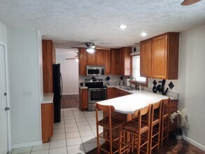 144 Brentwood Dr in Battle Creek, MI - Foto de edificio - Building Photo