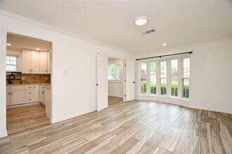 5951 Beaudry Dr in Houston, TX - Building Photo - Building Photo