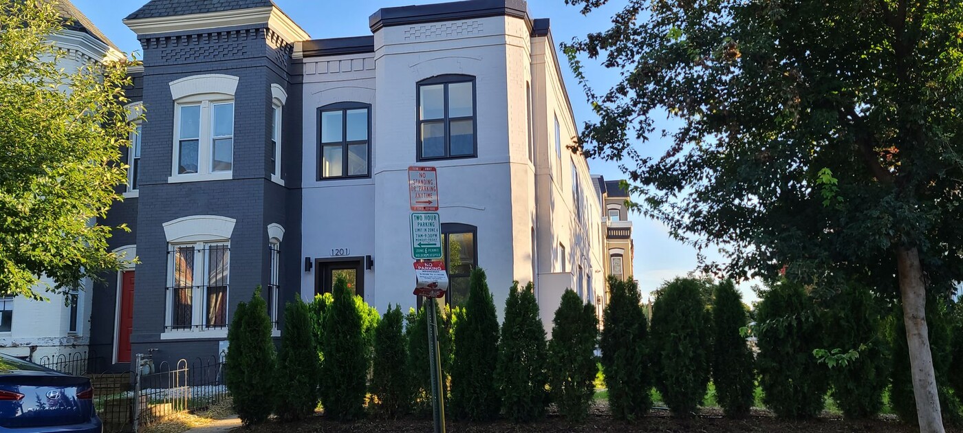 1201 I St NE in Washington, DC - Building Photo