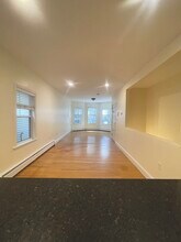 13 Howard St in Cambridge, MA - Foto de edificio - Building Photo