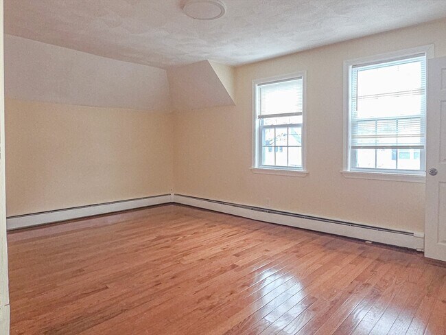 49 Irving St in Revere, MA - Building Photo - Building Photo