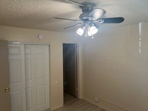 3718 Hazelwood St in Las Vegas, NV - Building Photo - Building Photo