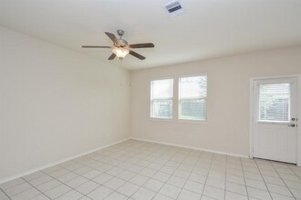 6419 Calgary Woods Ln in Katy, TX - Building Photo - Building Photo