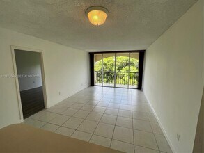 2160 SW 16th Ave in Miami, FL - Building Photo - Building Photo