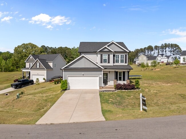 220 Brisbane Dr in Zebulon, NC - Building Photo - Building Photo