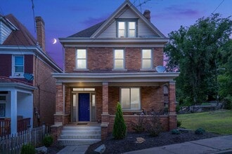 400 W Prospect Ave in Pittsburgh, PA - Building Photo - Building Photo