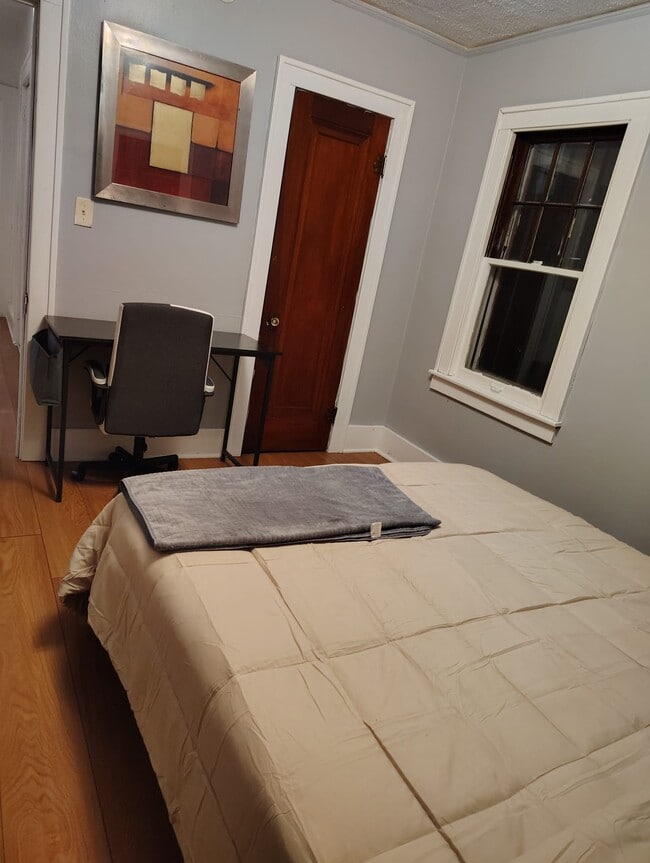 3 Voorheis St in Pontiac, MI - Building Photo - Building Photo