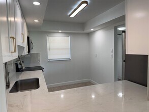 5100 SW 90th Ave in Cooper City, FL - Building Photo - Building Photo