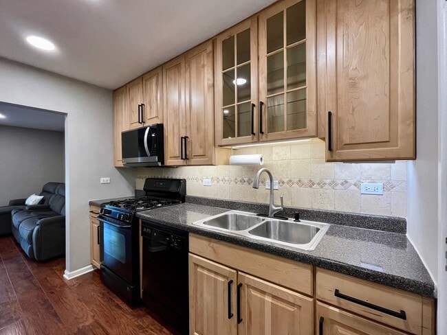 444 N Wilke Rd in Palatine, IL - Building Photo - Building Photo