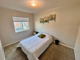 2577 S 700 E in Salt Lake City, UT - Building Photo