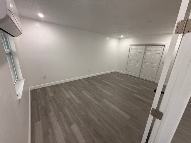 2331 Glenridge Dr, Unit Apartment in Spring Hill, FL - Foto de edificio - Building Photo