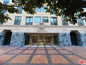 10520 Wilshire Blvd in Los Angeles, CA - Building Photo - Building Photo