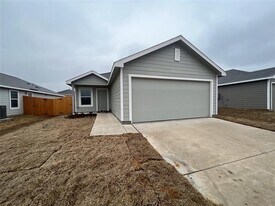 2903 Greenhorn Ave in Crandall, TX - Building Photo