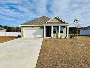 284 Clear Lake Dr in Conway, SC - Building Photo - Building Photo